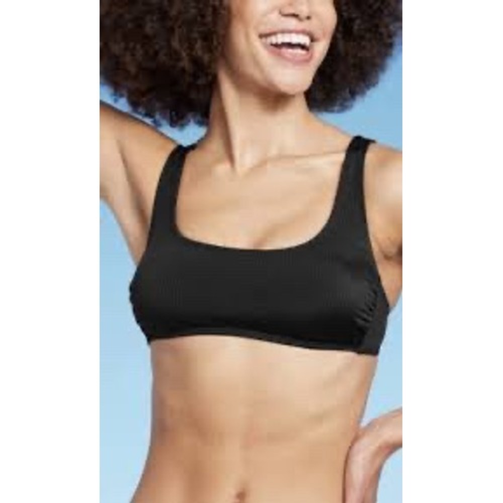Wild Fable Blackโ Pucker Textured Bikini Top Scoop Neck Removable Pads Small NWT